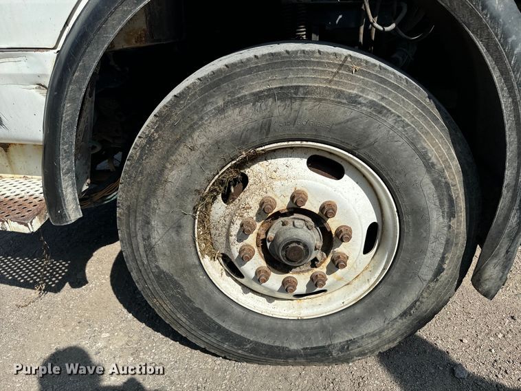 image for item EE7502 2001 Volvo WX64 refuse truck