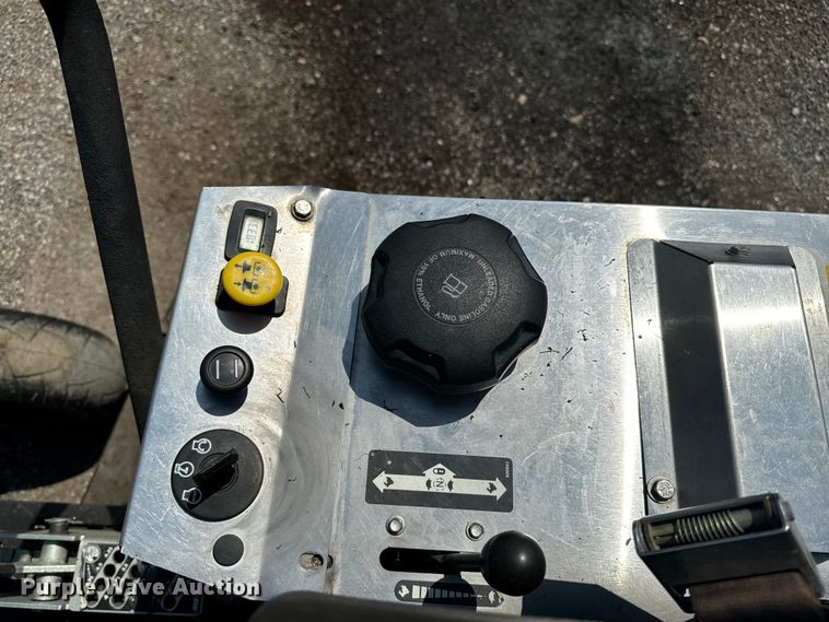 image for item EE7555 2015 Jacobsen Dixie Chopper ZTR lawn mower