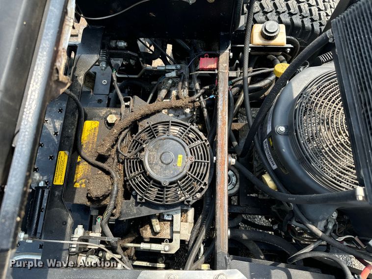 image for item EE7555 2015 Jacobsen Dixie Chopper ZTR lawn mower