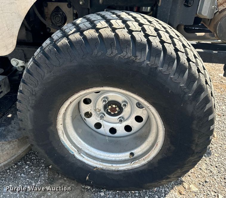 image for item EE7555 2015 Jacobsen Dixie Chopper ZTR lawn mower