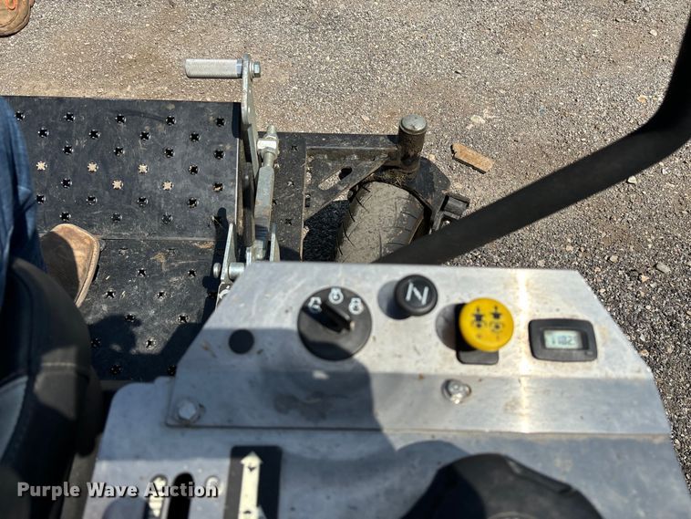 image for item EE7556 Jacobsen Dixie Chopper ZTR lawn mower