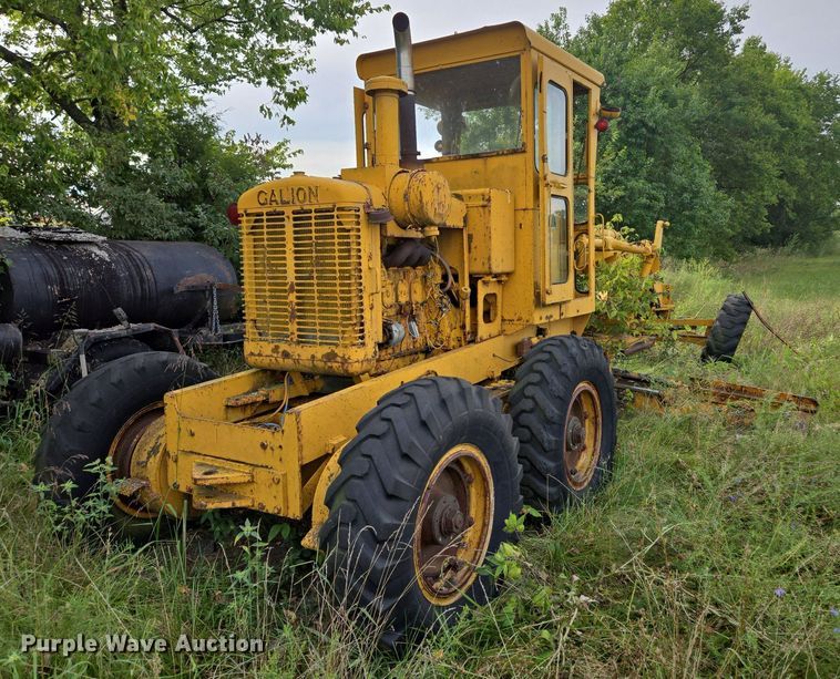 image for item EE8474 1966 Galion 104 rigid frame motor grader