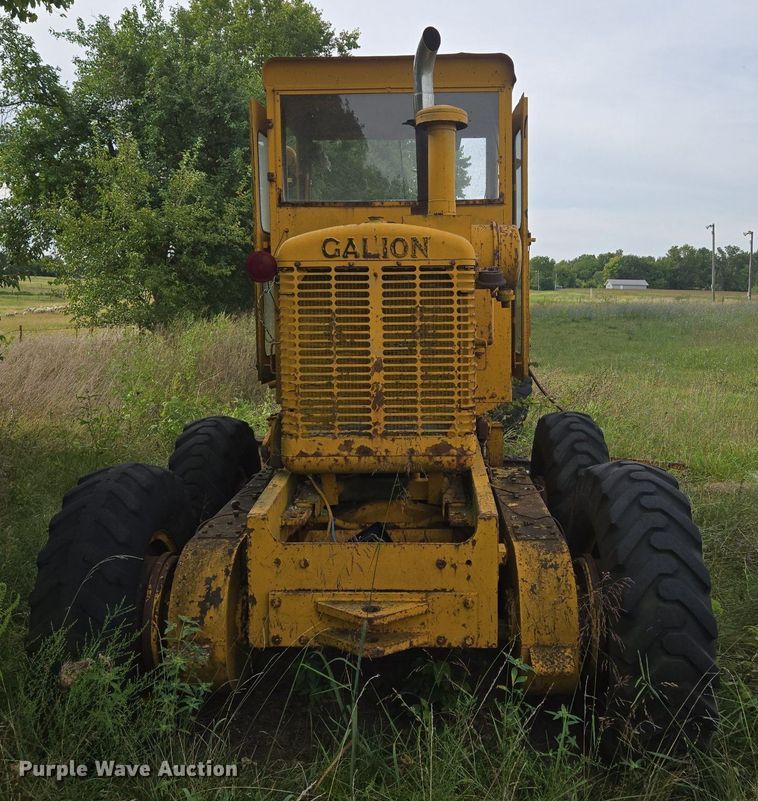 image for item EE8474 1966 Galion 104 rigid frame motor grader