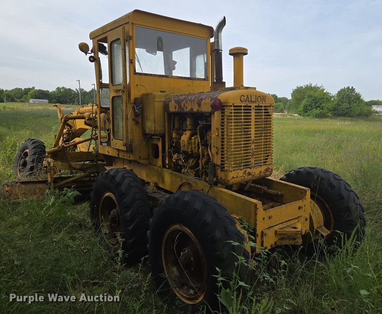 image for item EE8474 1966 Galion 104 rigid frame motor grader
