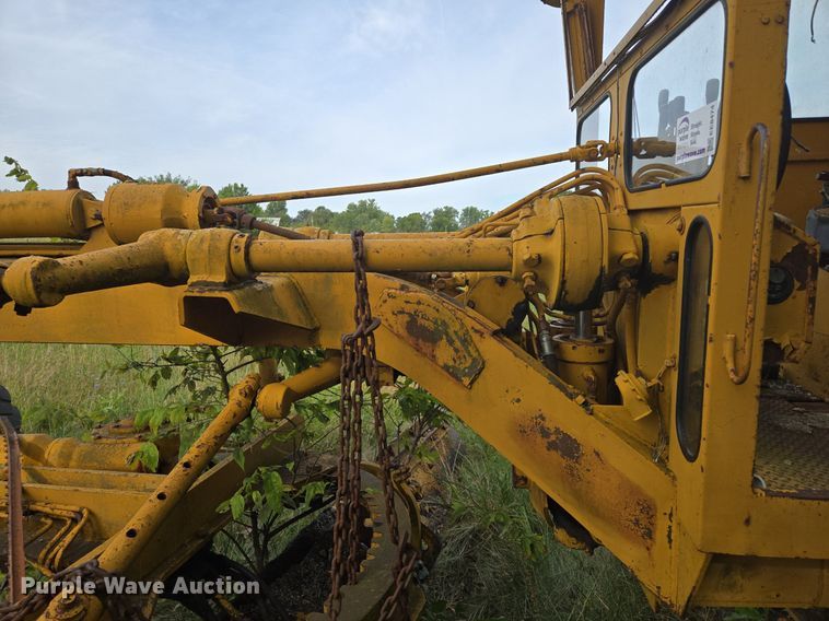 image for item EE8474 1966 Galion 104 rigid frame motor grader