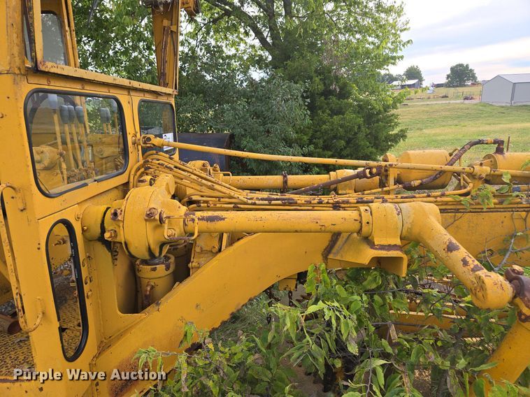 image for item EE8474 1966 Galion 104 rigid frame motor grader