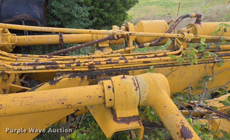 image for item EE8474 1966 Galion 104 rigid frame motor grader