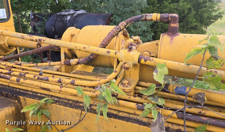 image for item EE8474 1966 Galion 104 rigid frame motor grader