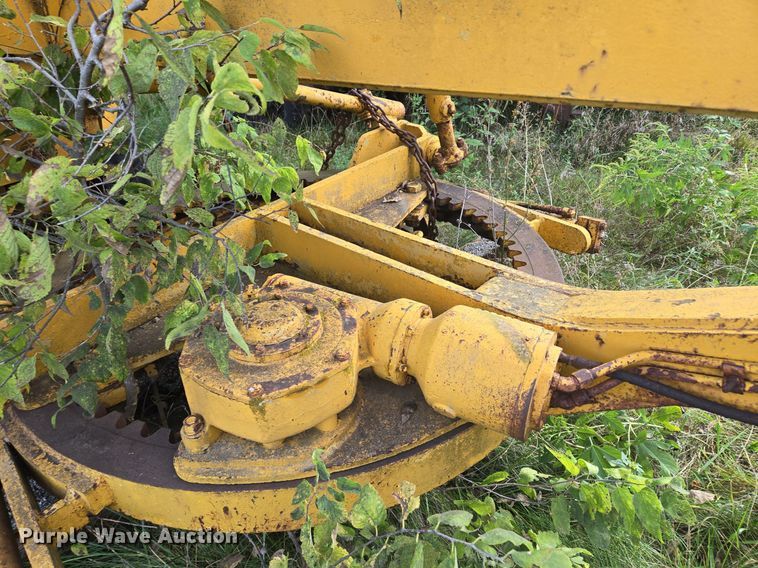 image for item EE8474 1966 Galion 104 rigid frame motor grader
