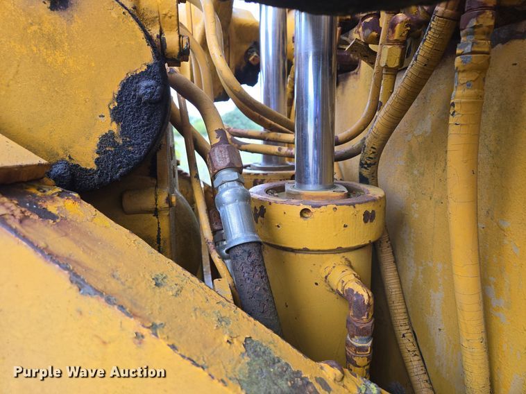 image for item EE8474 1966 Galion 104 rigid frame motor grader