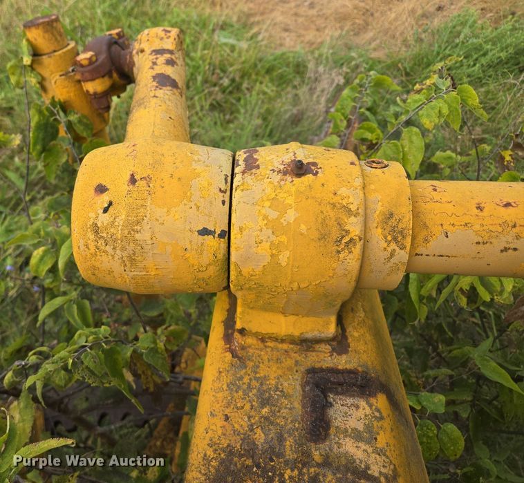 image for item EE8474 1966 Galion 104 rigid frame motor grader