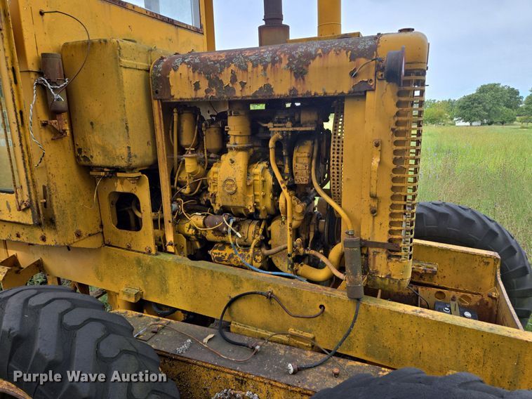 image for item EE8474 1966 Galion 104 rigid frame motor grader