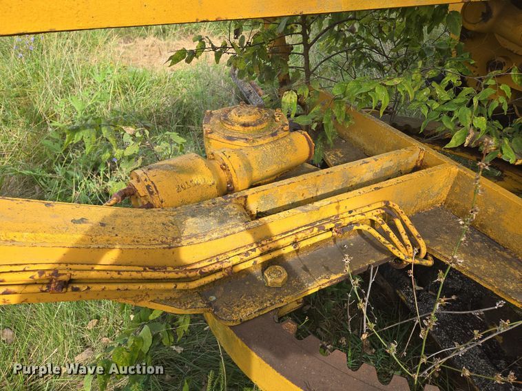 image for item EE8474 1966 Galion 104 rigid frame motor grader