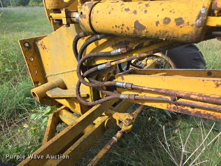 image for item EE8474 1966 Galion 104 rigid frame motor grader