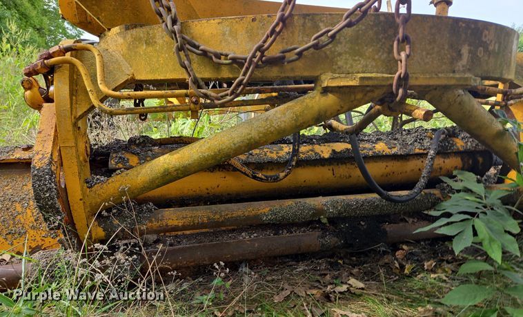image for item EE8474 1966 Galion 104 rigid frame motor grader