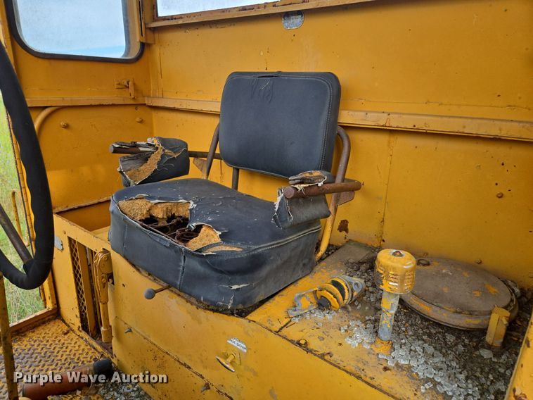 image for item EE8474 1966 Galion 104 rigid frame motor grader