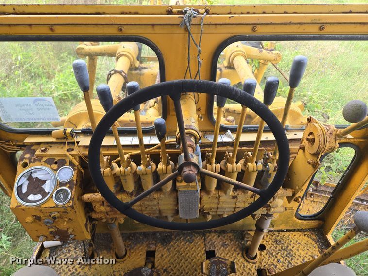 image for item EE8474 1966 Galion 104 rigid frame motor grader