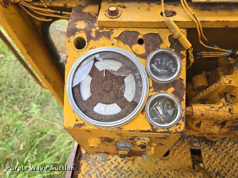 image for item EE8474 1966 Galion 104 rigid frame motor grader