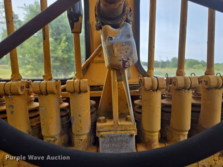 image for item EE8474 1966 Galion 104 rigid frame motor grader