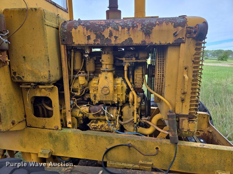 image for item EE8474 1966 Galion 104 rigid frame motor grader