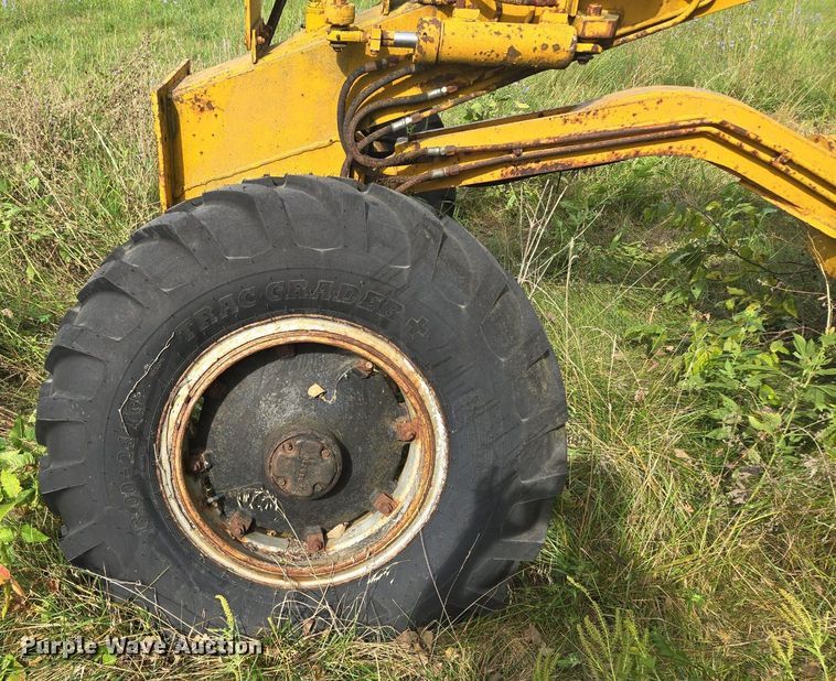 image for item EE8474 1966 Galion 104 rigid frame motor grader