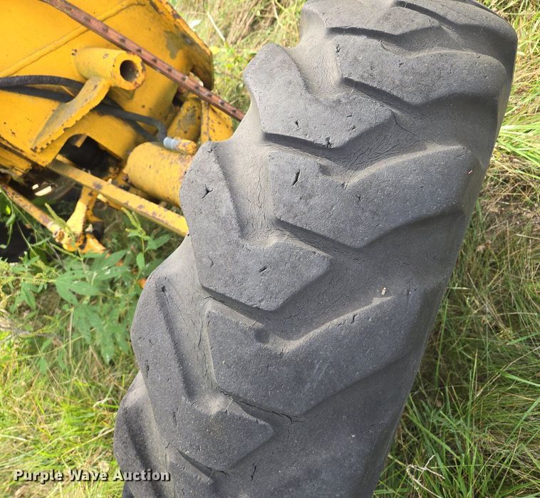 image for item EE8474 1966 Galion 104 rigid frame motor grader