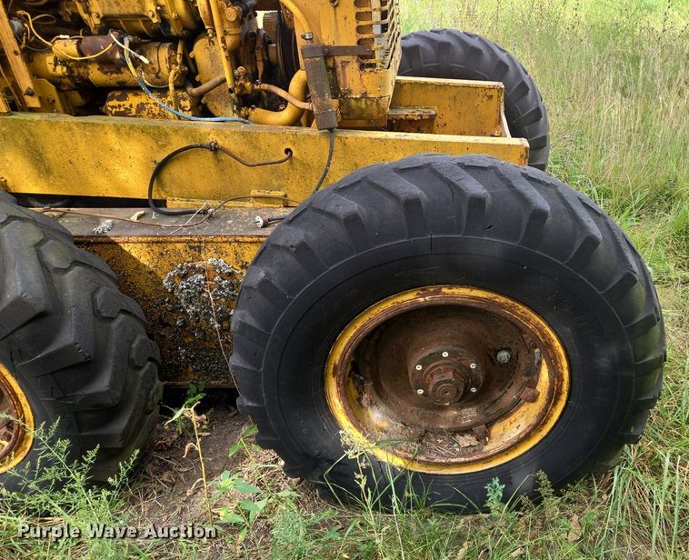 image for item EE8474 1966 Galion 104 rigid frame motor grader