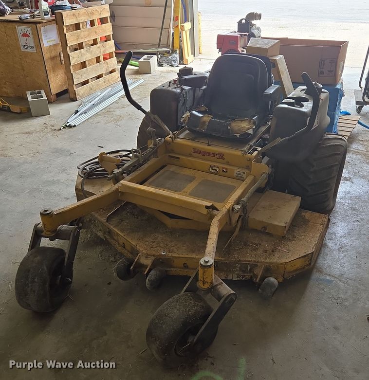 image for item EE8477 2008 Hustler  Super Z  ZTR lawn mower