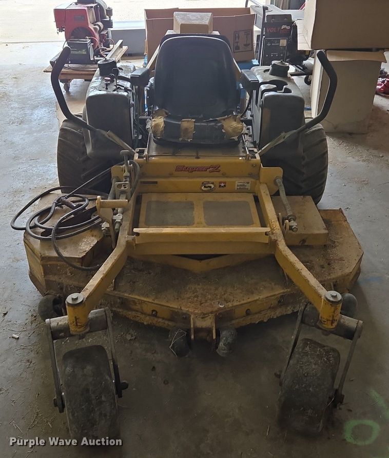image for item EE8477 2008 Hustler  Super Z  ZTR lawn mower