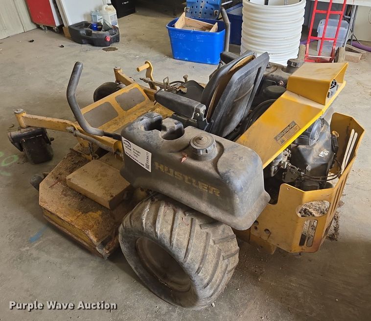 image for item EE8477 2008 Hustler  Super Z  ZTR lawn mower