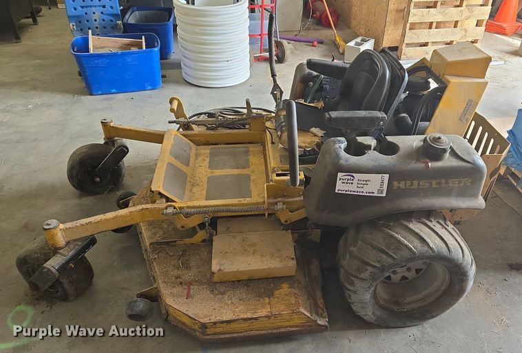 image for item EE8477 2008 Hustler  Super Z  ZTR lawn mower