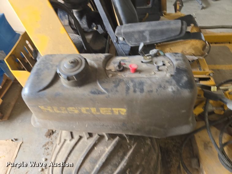 image for item EE8477 2008 Hustler  Super Z  ZTR lawn mower