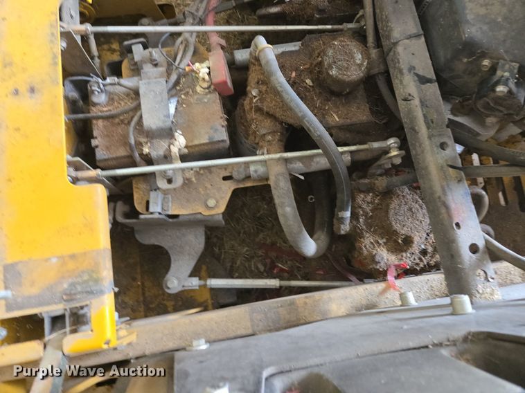 image for item EE8477 2008 Hustler  Super Z  ZTR lawn mower