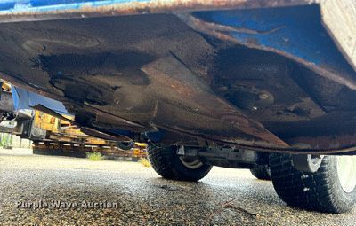 image for item EH4411 New Holland MC28 lawn mower