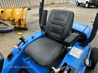 image for item EH4411 New Holland MC28 lawn mower