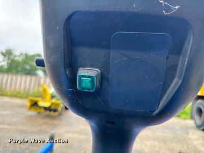 image for item EH4411 New Holland MC28 lawn mower