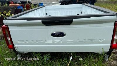 image for item EH4416 2023 Ford F250 pickup bed