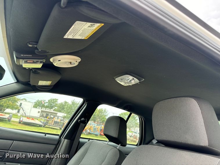 image for item EH6982 2010 Ford Crown Victoria Police Interceptor  