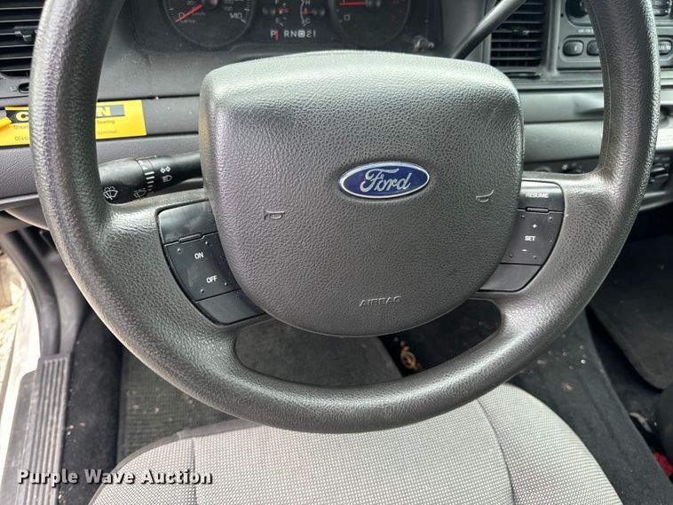 image for item EH6982 2010 Ford Crown Victoria Police Interceptor  