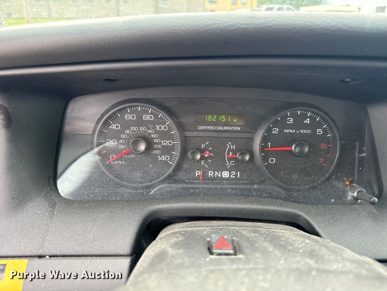 image for item EH6982 2010 Ford Crown Victoria Police Interceptor  