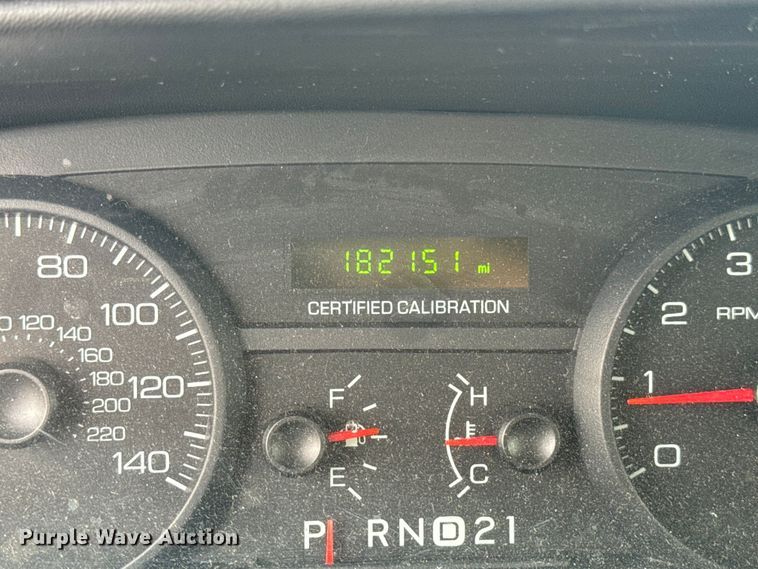 image for item EH6982 2010 Ford Crown Victoria Police Interceptor  