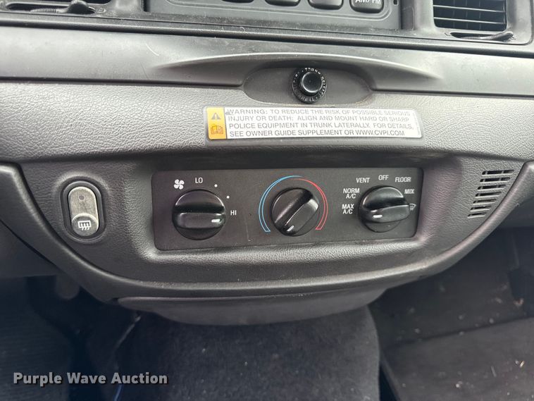 image for item EH6982 2010 Ford Crown Victoria Police Interceptor  