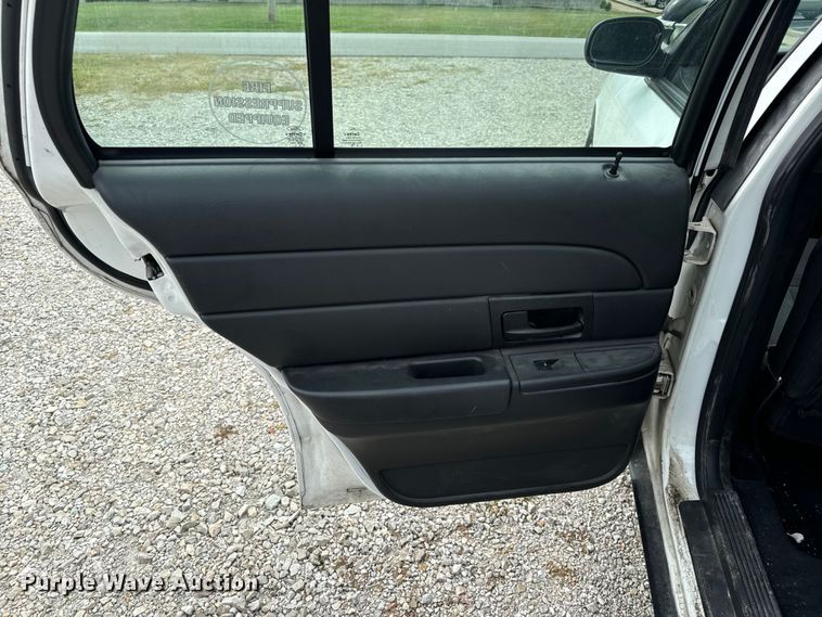 image for item EH6982 2010 Ford Crown Victoria Police Interceptor  