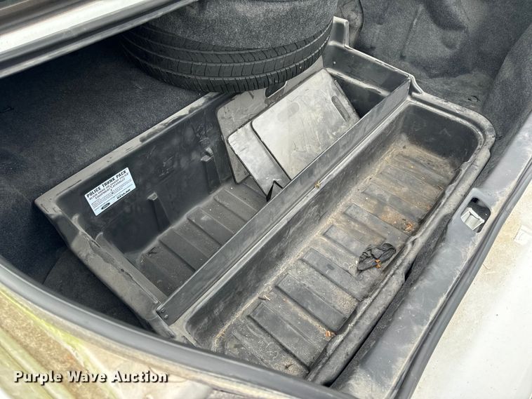 image for item EH6982 2010 Ford Crown Victoria Police Interceptor  