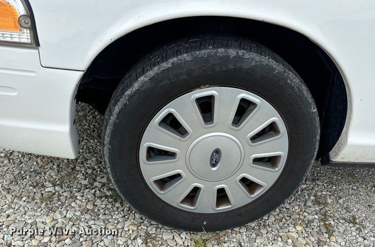 image for item EH6982 2010 Ford Crown Victoria Police Interceptor  