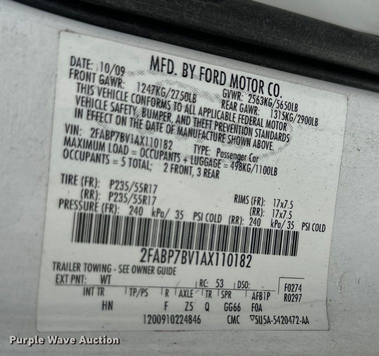 image for item EH6982 2010 Ford Crown Victoria Police Interceptor  