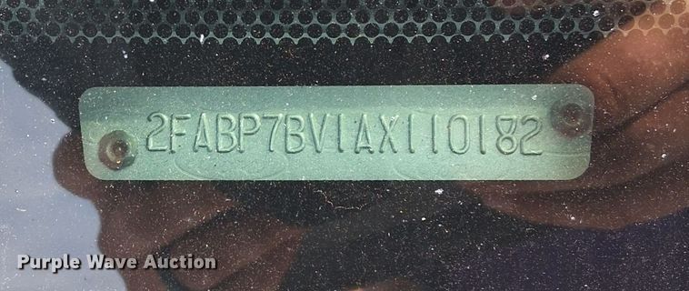 image for item EH6982 2010 Ford Crown Victoria Police Interceptor  