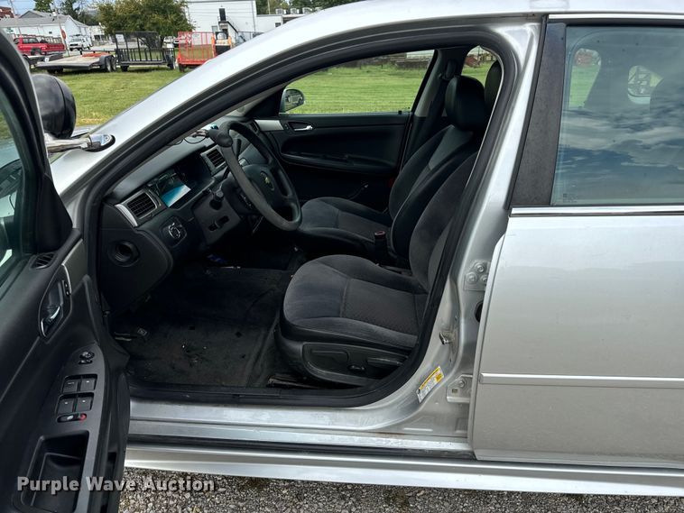 image for item EH6984 2012 Chevrolet  Impala Police 