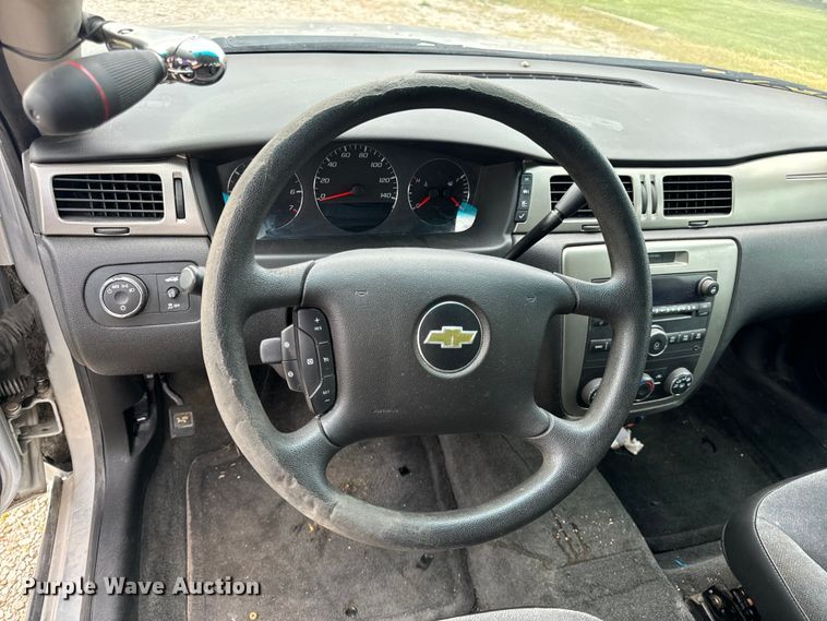 image for item EH6984 2012 Chevrolet  Impala Police 