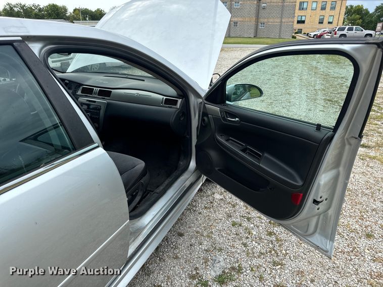 image for item EH6984 2012 Chevrolet  Impala Police 